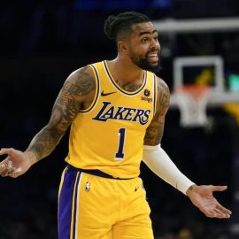 DAngelo Russell Lakers pic