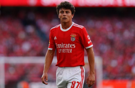 Manchester United Neves