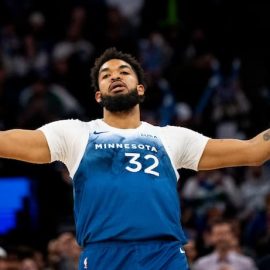 Karl Anthony Towns Timberwolves pic