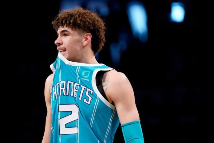 LaMelo Ball Hornets pic