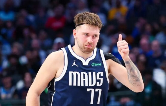 luka doncic december 24 2023 ezgif.com resize