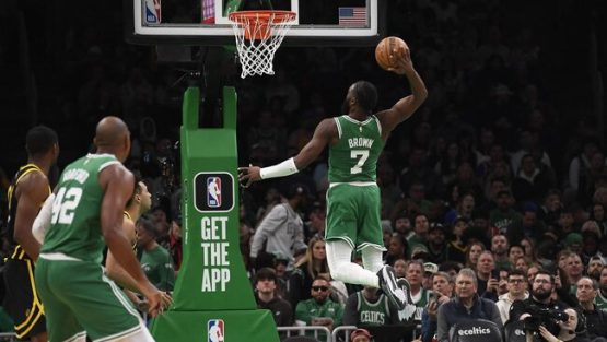 rsz 2024 03 03t232217z 86142889 mt1usatoday22686259 rtrmadp 3 nba golden state warriors at boston celtics