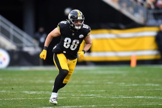 Pat Freiermuth Steelers pic