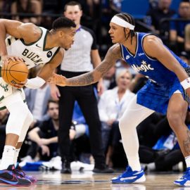 rsz paolo banchero giannis antetokounmpo bucks