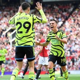 Arsenal Beat Manchester United