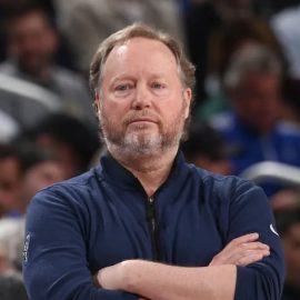 Mike Budenholzer Bucks pic