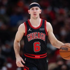 Alex Caruso Bulls pic