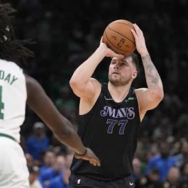 Luka Doncic Mavericks pic