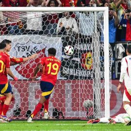 Spain Beat Italy