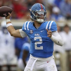 Jaxson Dart Ole Miss pic