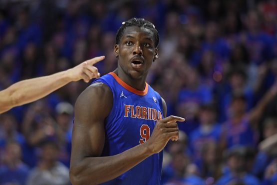 Rueben Chinyelu Withdraws from NBA Draft, Returns to Florida Gators for Junior Season