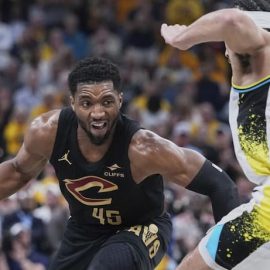 Donovan Mitchell Cavs pic
