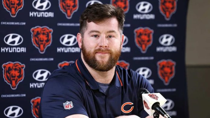 Joe Thuney Bears gif