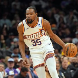 Kevin Durant Suns pic 1