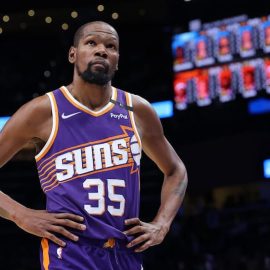 Kevin Durant Suns pic 3