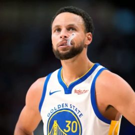 Steph Curry Warriors pic 1