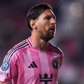 Lionel Messi Retire
