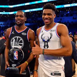 Durant and Antetokounmpo pic