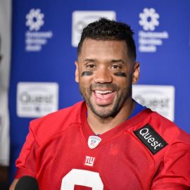Russell Wilson Giants pic