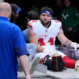 Cam Skattebo Giants injury pic