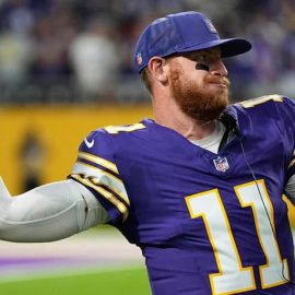 Carson Wentz Vikings pic