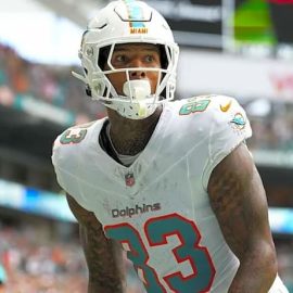 Darren Waller Dolphins pic