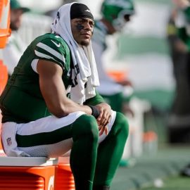 Justin Fields Jets pic